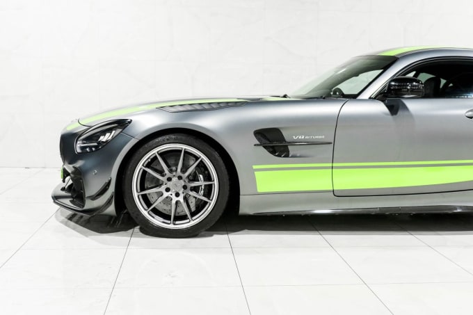 2025 Mercedes-benz Amg Gt