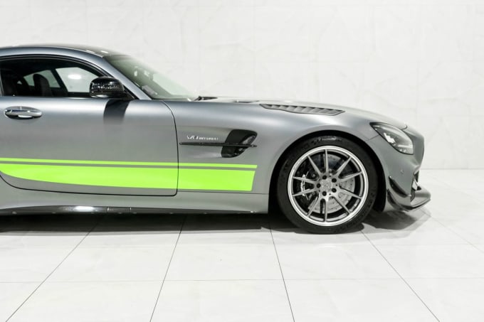 2025 Mercedes-benz Amg Gt