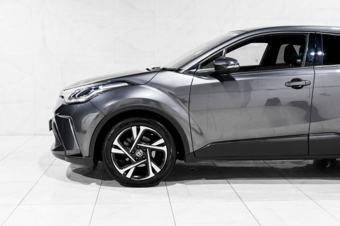 2025 Toyota C-hr