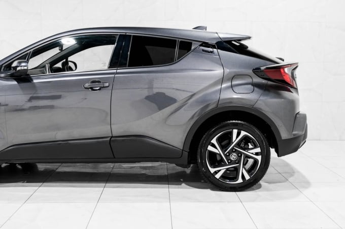 2025 Toyota C-hr