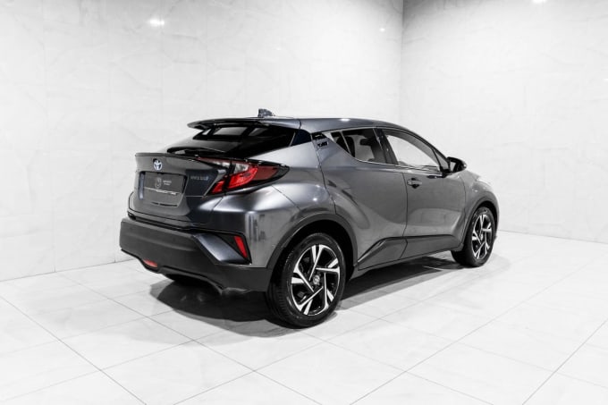 2025 Toyota C-hr