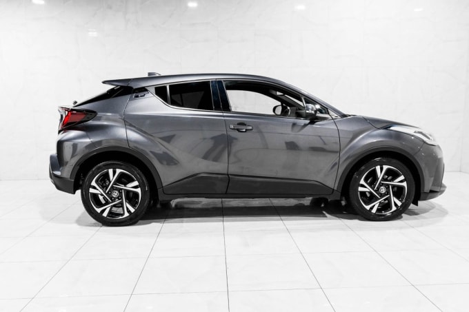 2025 Toyota C-hr