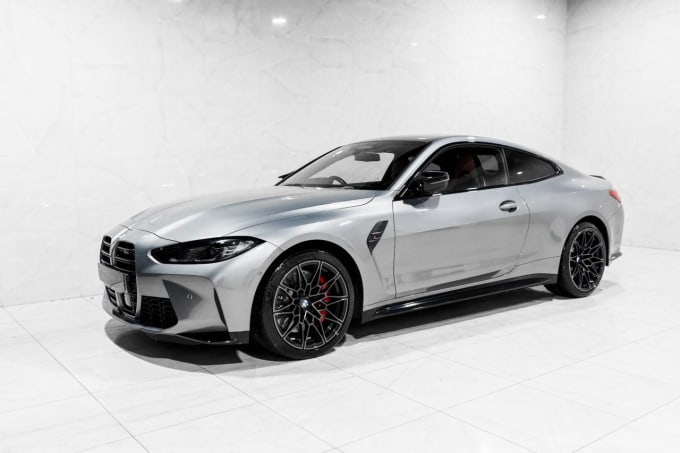 2025 BMW M4