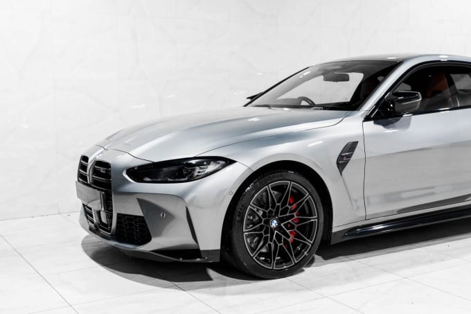 2025 BMW M4