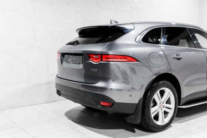 2016 Jaguar F-pace