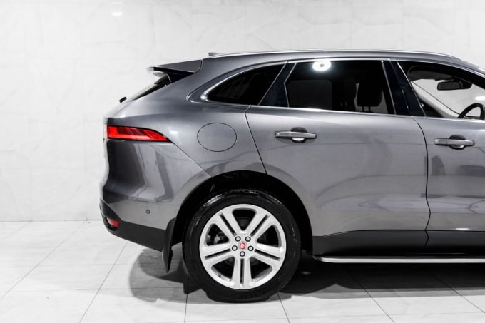 2016 Jaguar F-pace