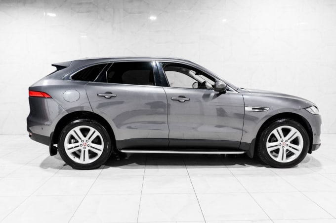 2016 Jaguar F-pace