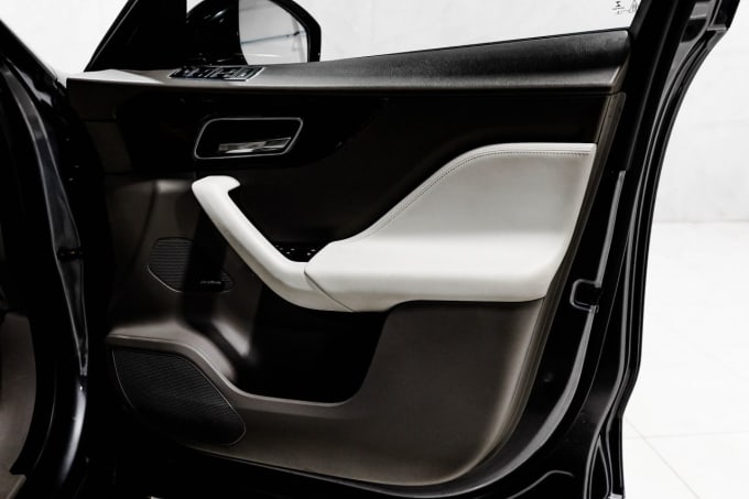 2016 Jaguar F-pace