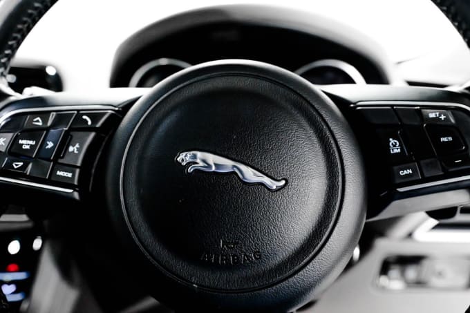 2016 Jaguar F-pace