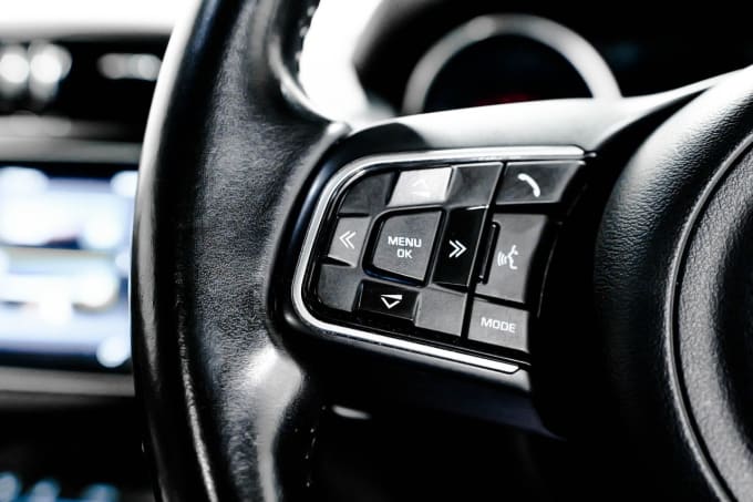 2016 Jaguar F-pace