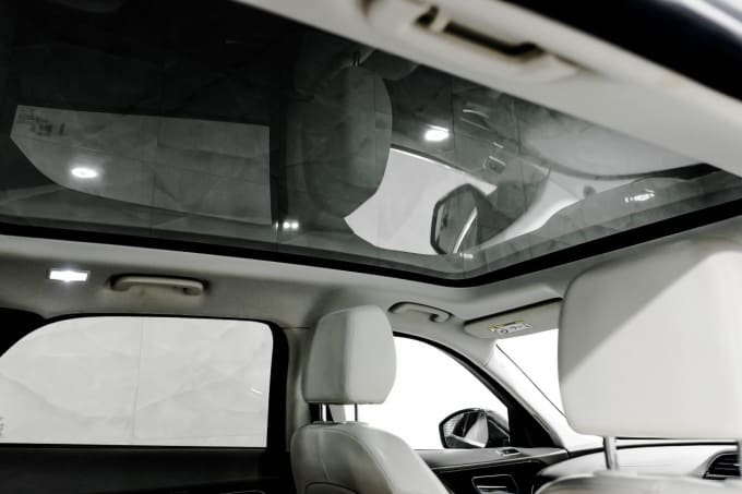 2016 Jaguar F-pace