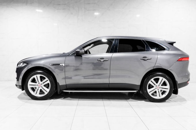 2016 Jaguar F-pace