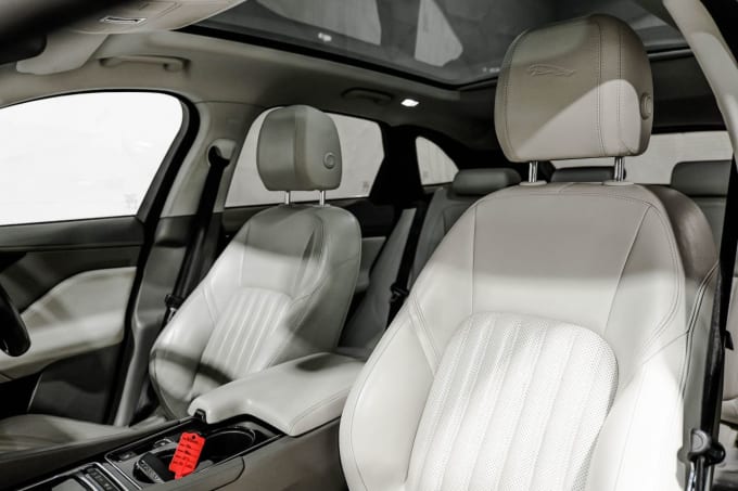 2016 Jaguar F-pace