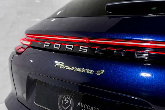 2025 Porsche Panamera