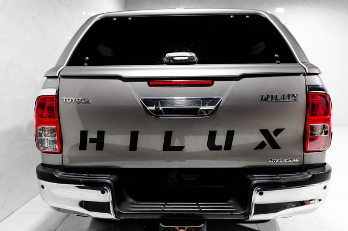 2025 Toyota Hi-lux