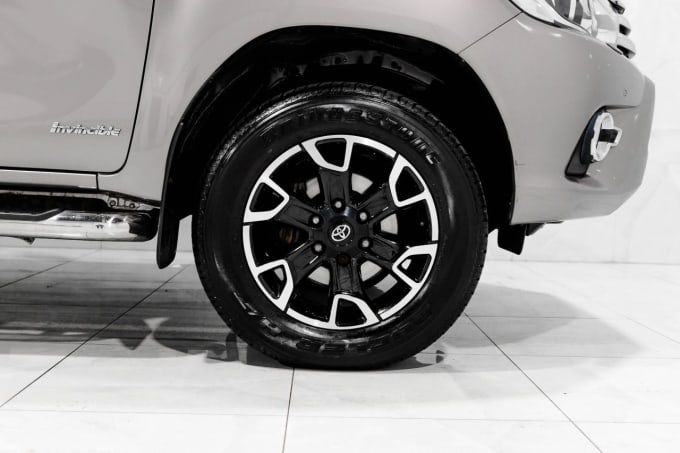 2025 Toyota Hi-lux