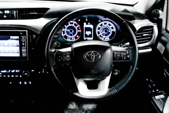 2025 Toyota Hi-lux