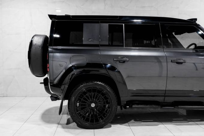 2025 Land Rover Defender