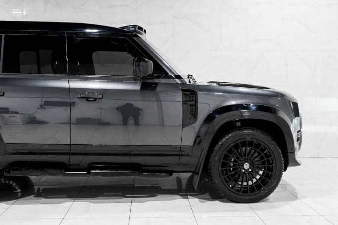 2025 Land Rover Defender