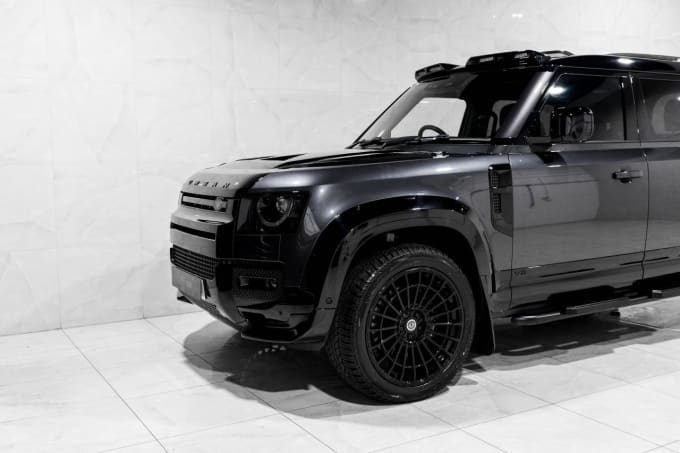 2025 Land Rover Defender