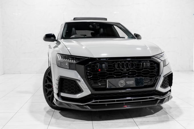 2025 Audi Rsq8
