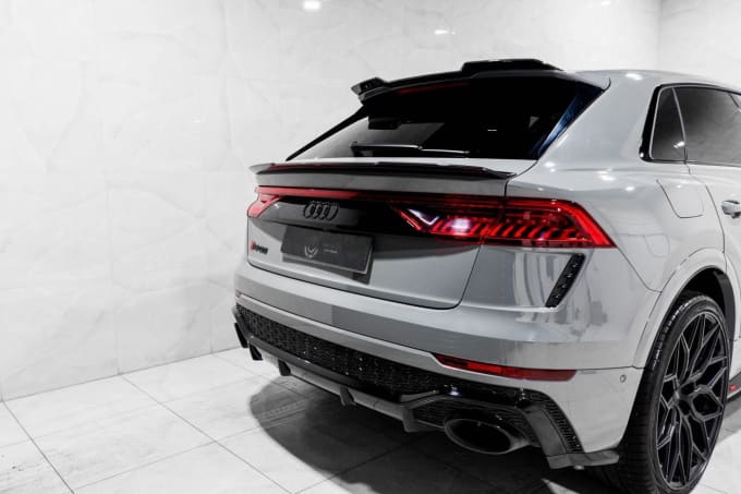2025 Audi Rsq8