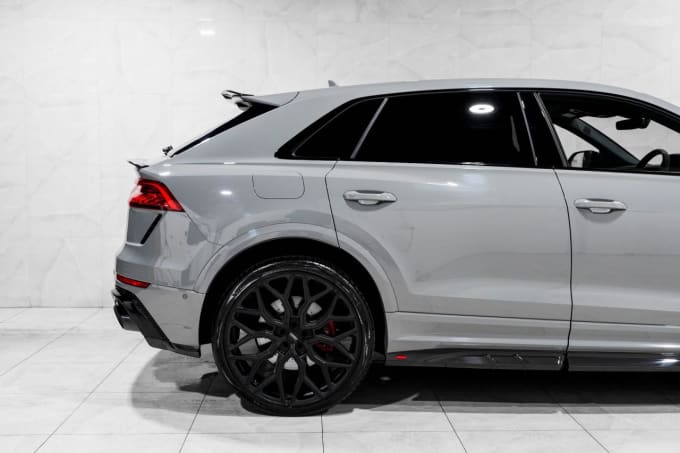 2025 Audi Rsq8
