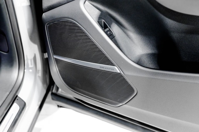 2025 Audi Rsq8