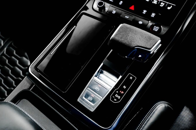 2025 Audi Rsq8