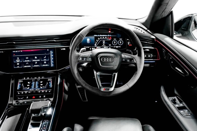 2025 Audi Rsq8