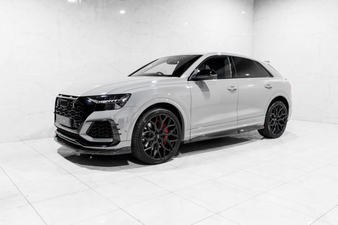 2025 Audi Rsq8