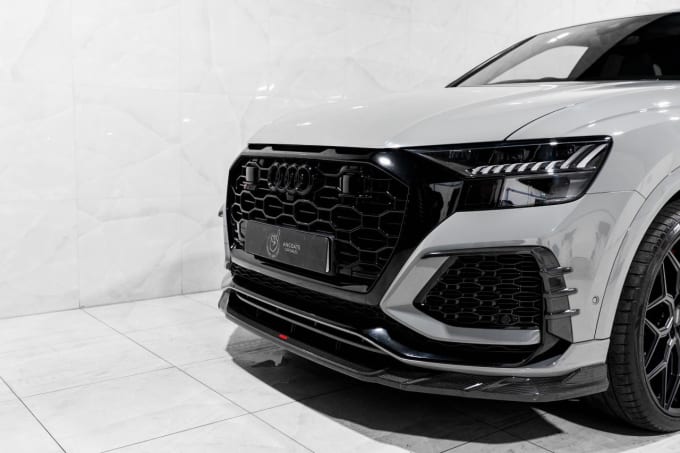 2025 Audi Rsq8