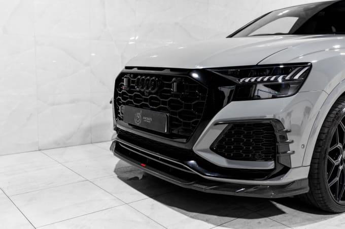 2025 Audi Rsq8