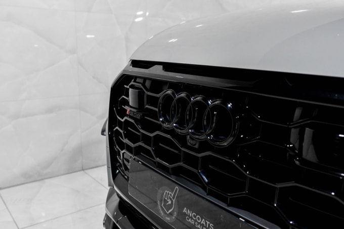 2025 Audi Rsq8