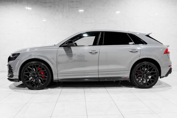 2025 Audi Rsq8