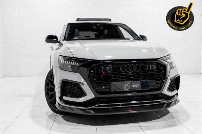 2025 Audi Rsq8