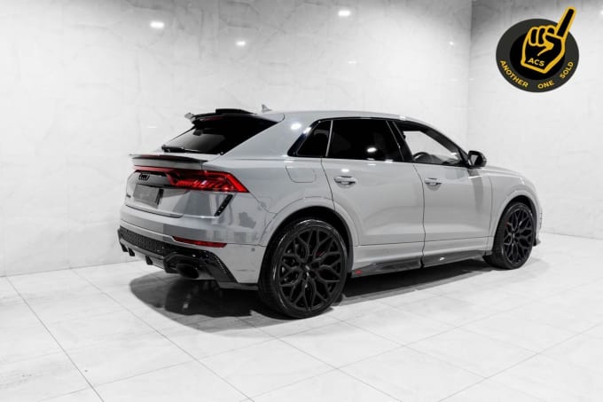 2025 Audi Rsq8