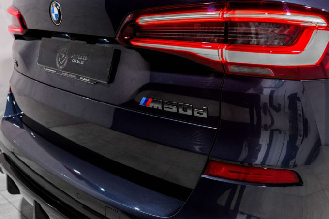 2025 BMW X5