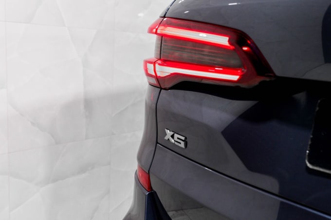 2025 BMW X5