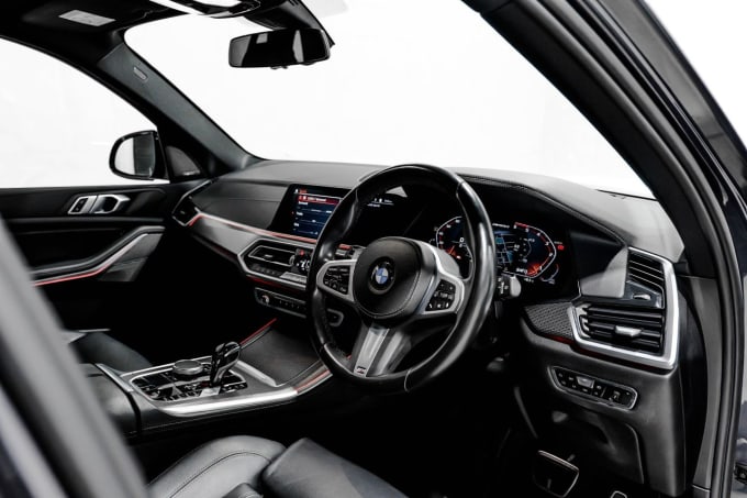 2025 BMW X5