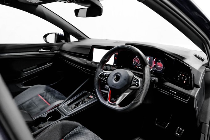 2025 Volkswagen Golf
