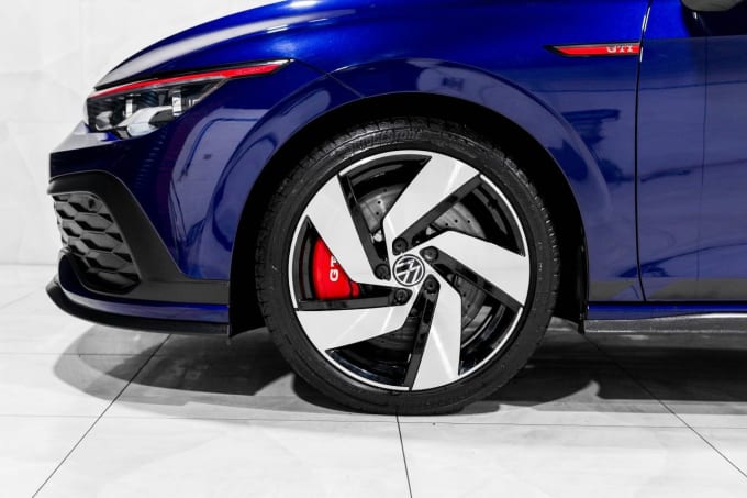 2025 Volkswagen Golf