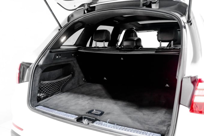 2025 Mercedes-benz Glc