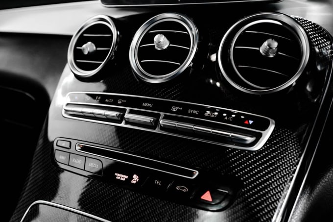 2025 Mercedes-benz Glc