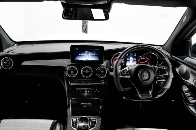 2025 Mercedes-benz Glc