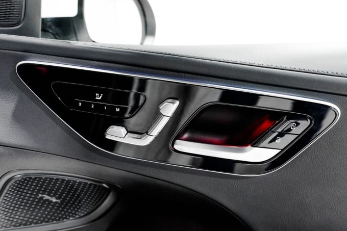 2025 Mercedes-benz C-class