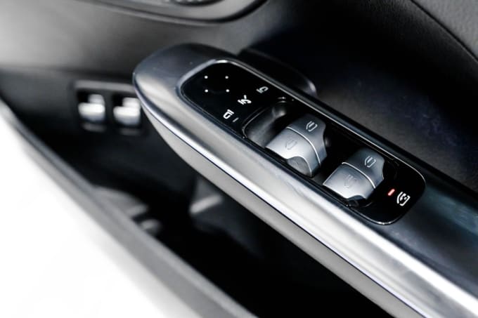 2025 Mercedes-benz C-class
