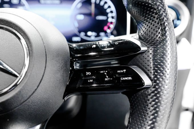 2025 Mercedes-benz C-class