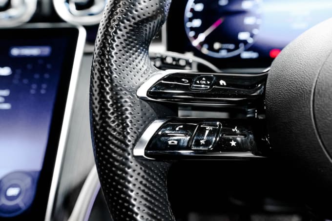2025 Mercedes-benz C-class