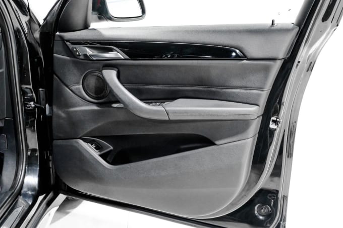2025 BMW X1